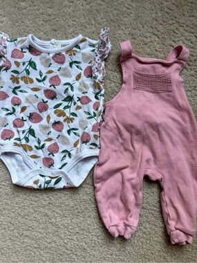 Rabbit + Bear Organic Cotton Overall Set